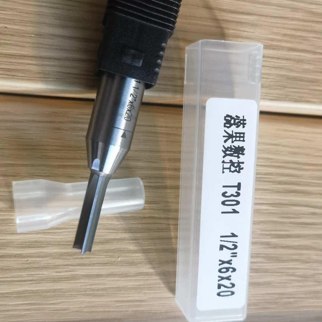 数控三刃开料开槽修边直刀雕刻机木工铣刀10把包邮