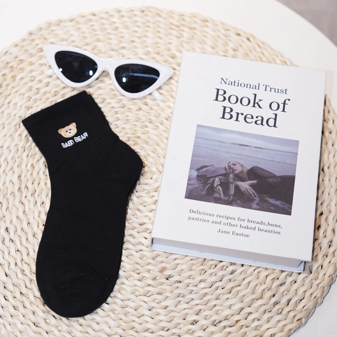 新款刺绣棉质短袜拍一发二