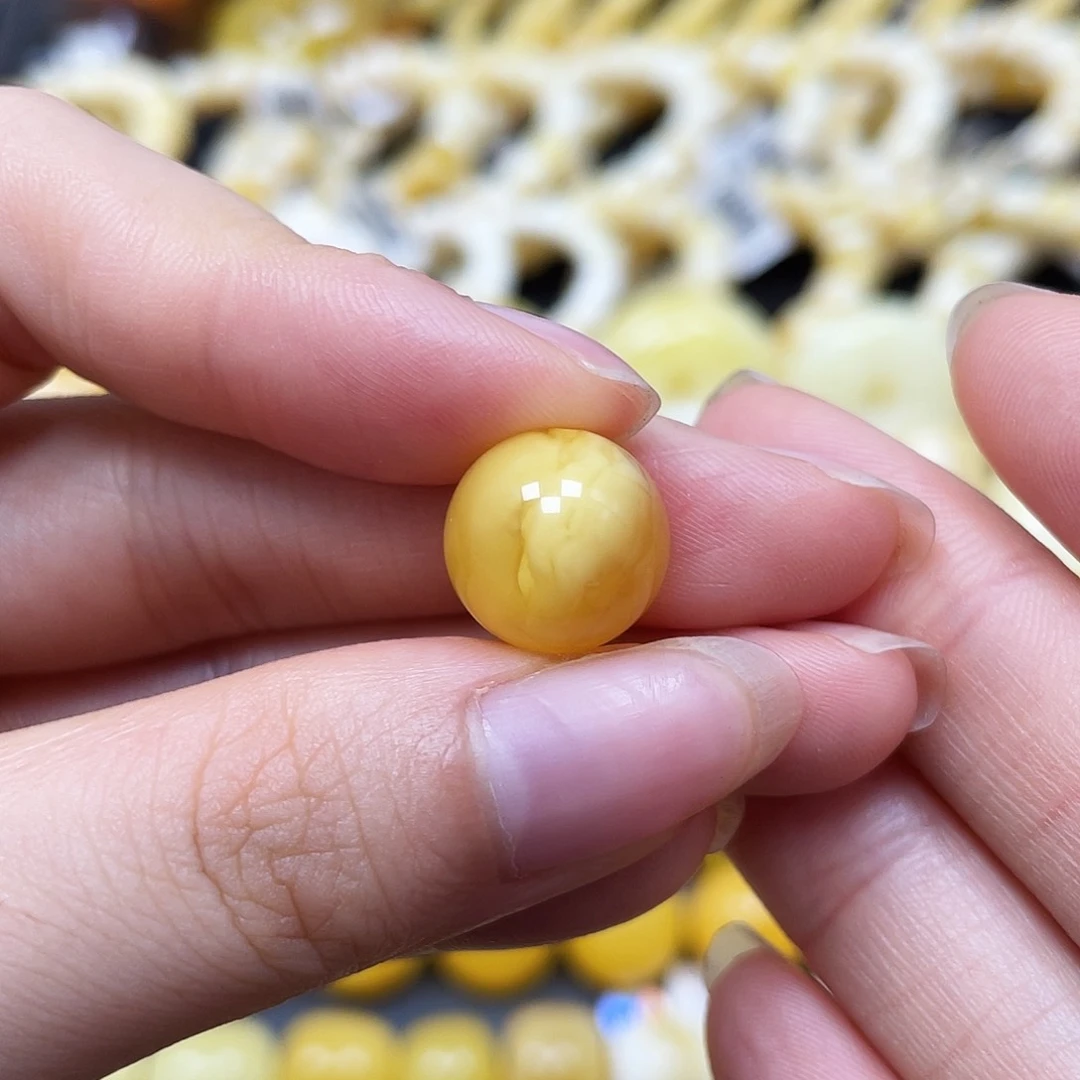 未镶嵌蜜蜡裸石圆珠12.6mm瑕