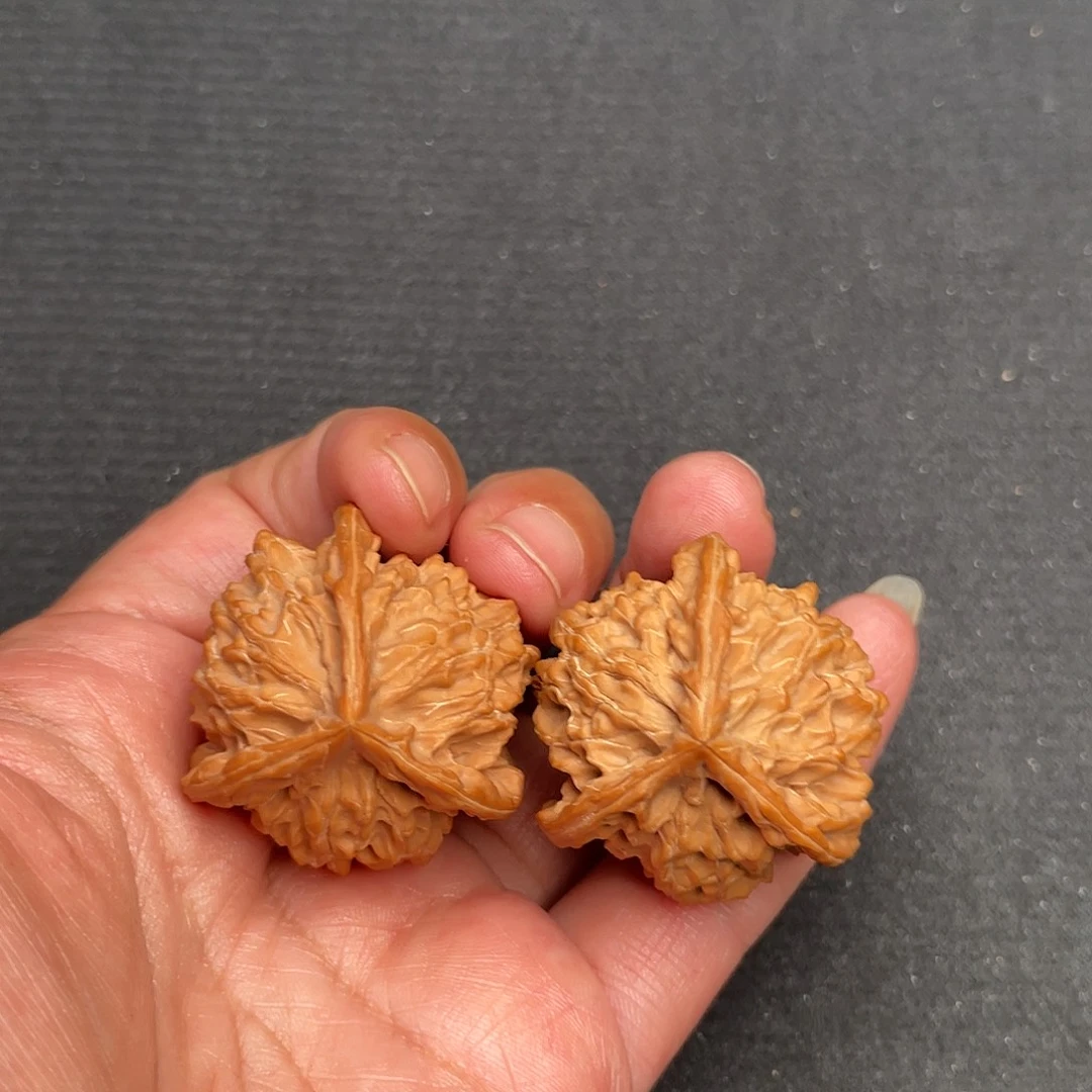 把件桃核36×36盘山三棱XM3338