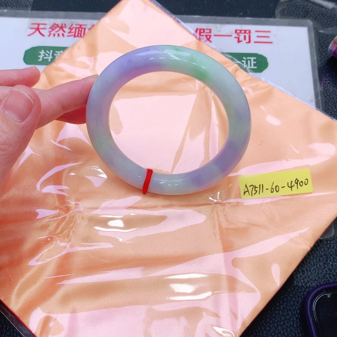 未镶嵌手镯翡翠缅甸翡翠手镯