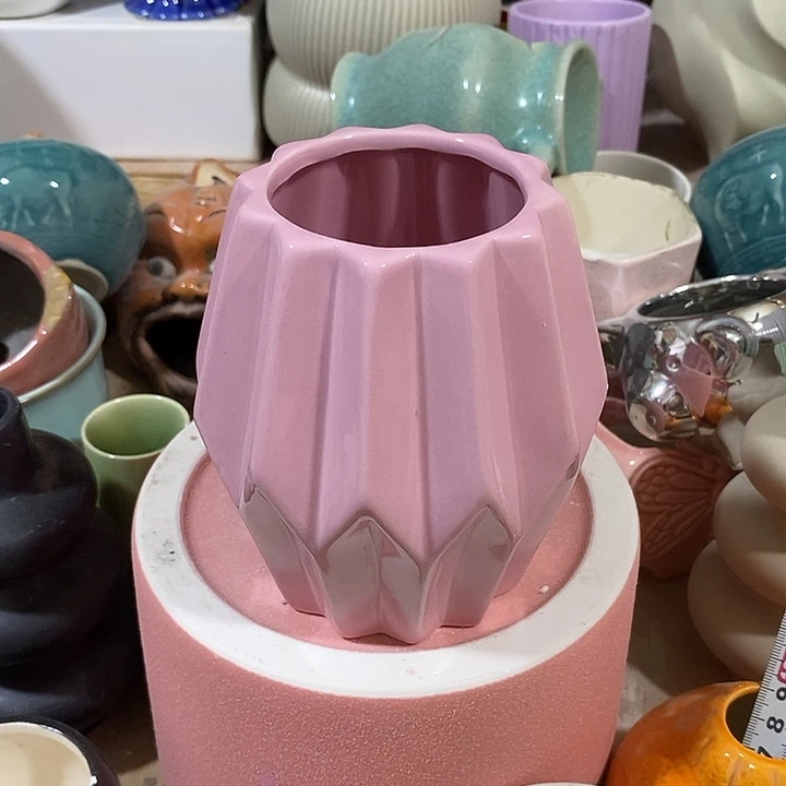 摆件陶盆有孔 瑕疵介意勿拍