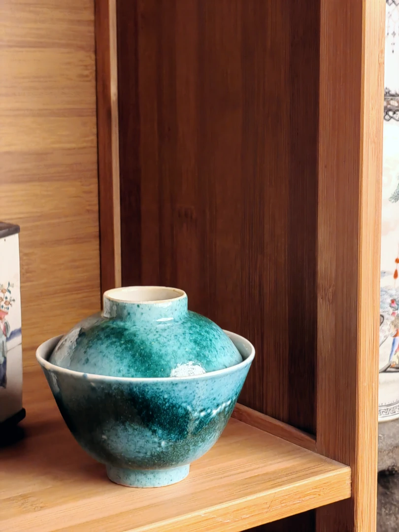 旧藏，绿釉盖碗（盖有惊釉不透）