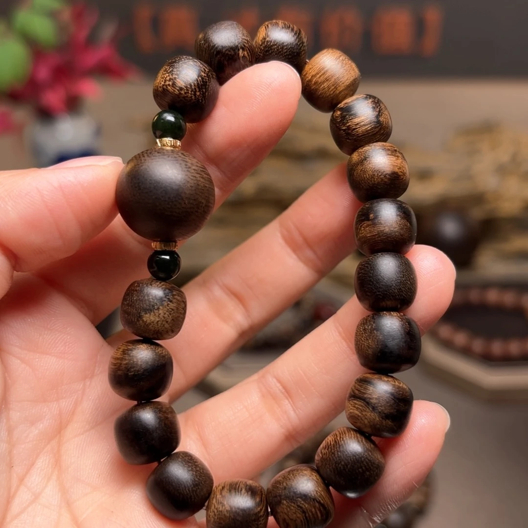 沉香手串越南芽庄瘤疤白棋楠1.0➕绿棋瘤疤1.5设计