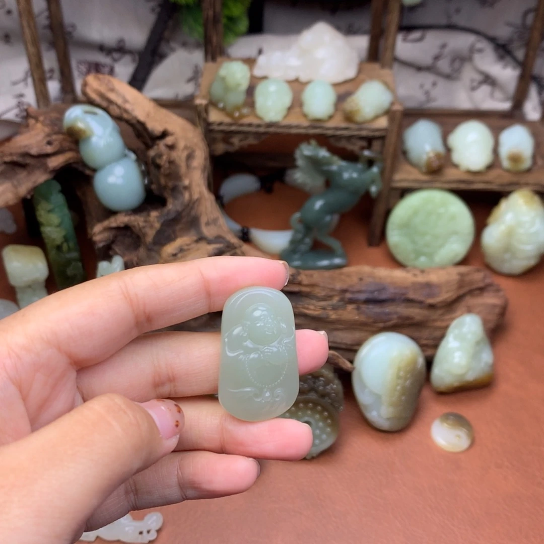 和田玉未镶嵌挂件