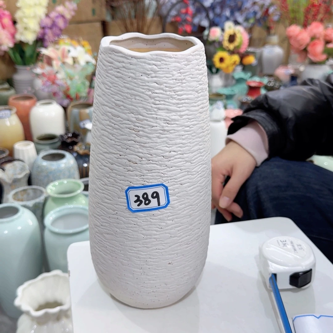 魅***甲389号陶瓷高25.5厘米瑕疵一个