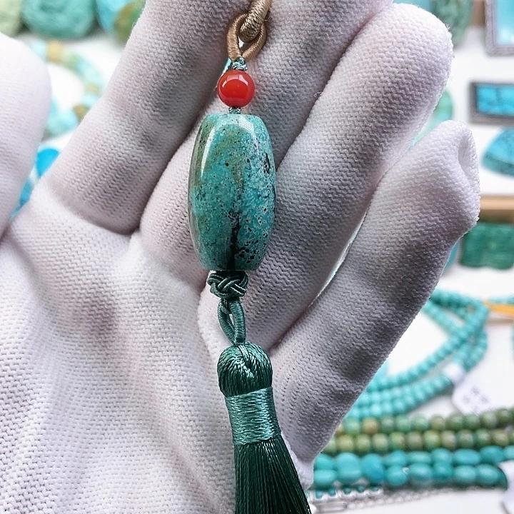 绿松石配饰未镶嵌