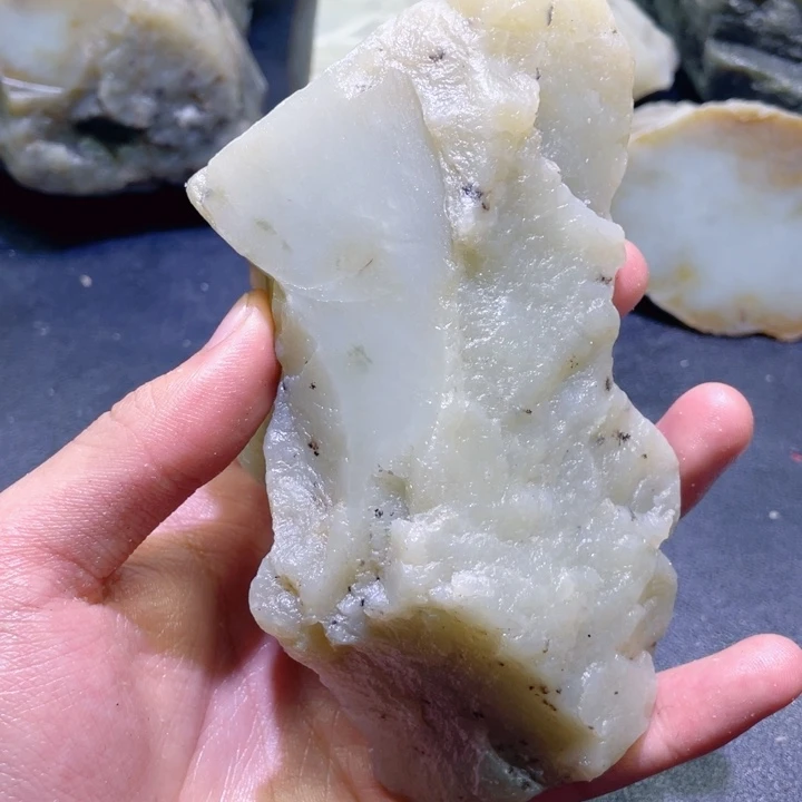 和田玉（糖玉）未镶嵌珠宝半成品