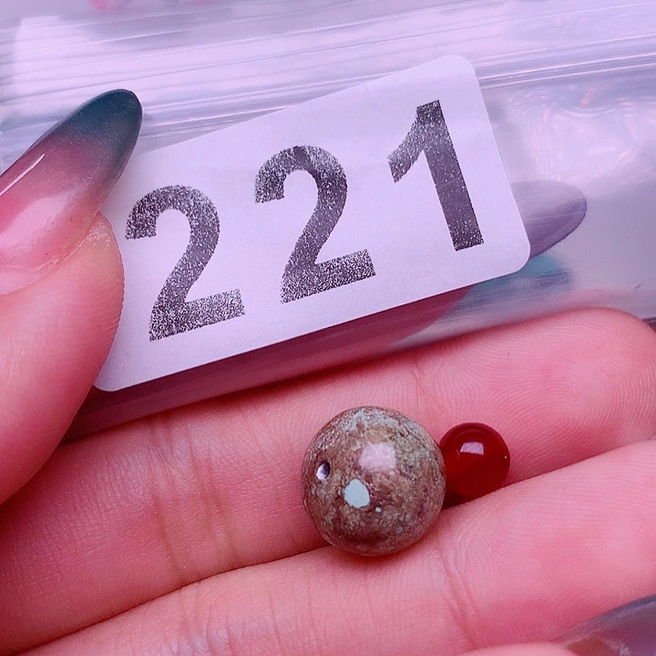 未镶嵌南红玛瑙珠宝奇石