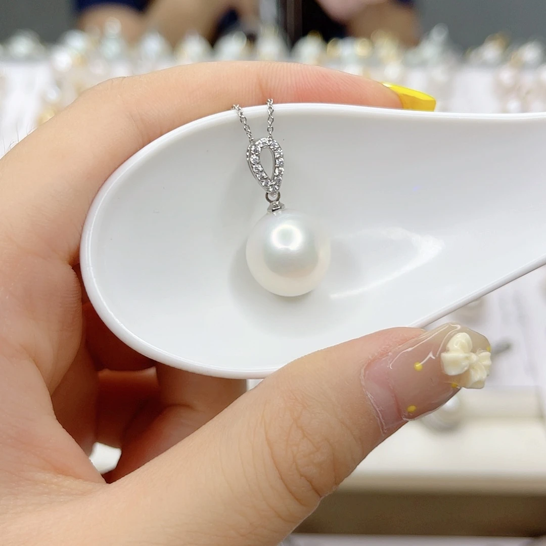 淡水珍珠合金吊坠(赠链)