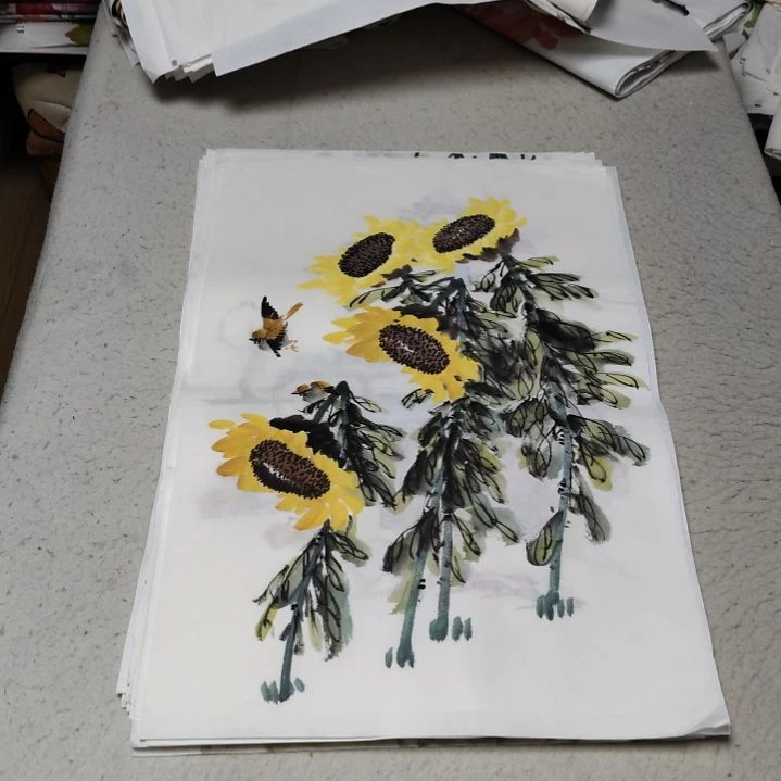 尹***女国画国画花鸟花鸟花鸟