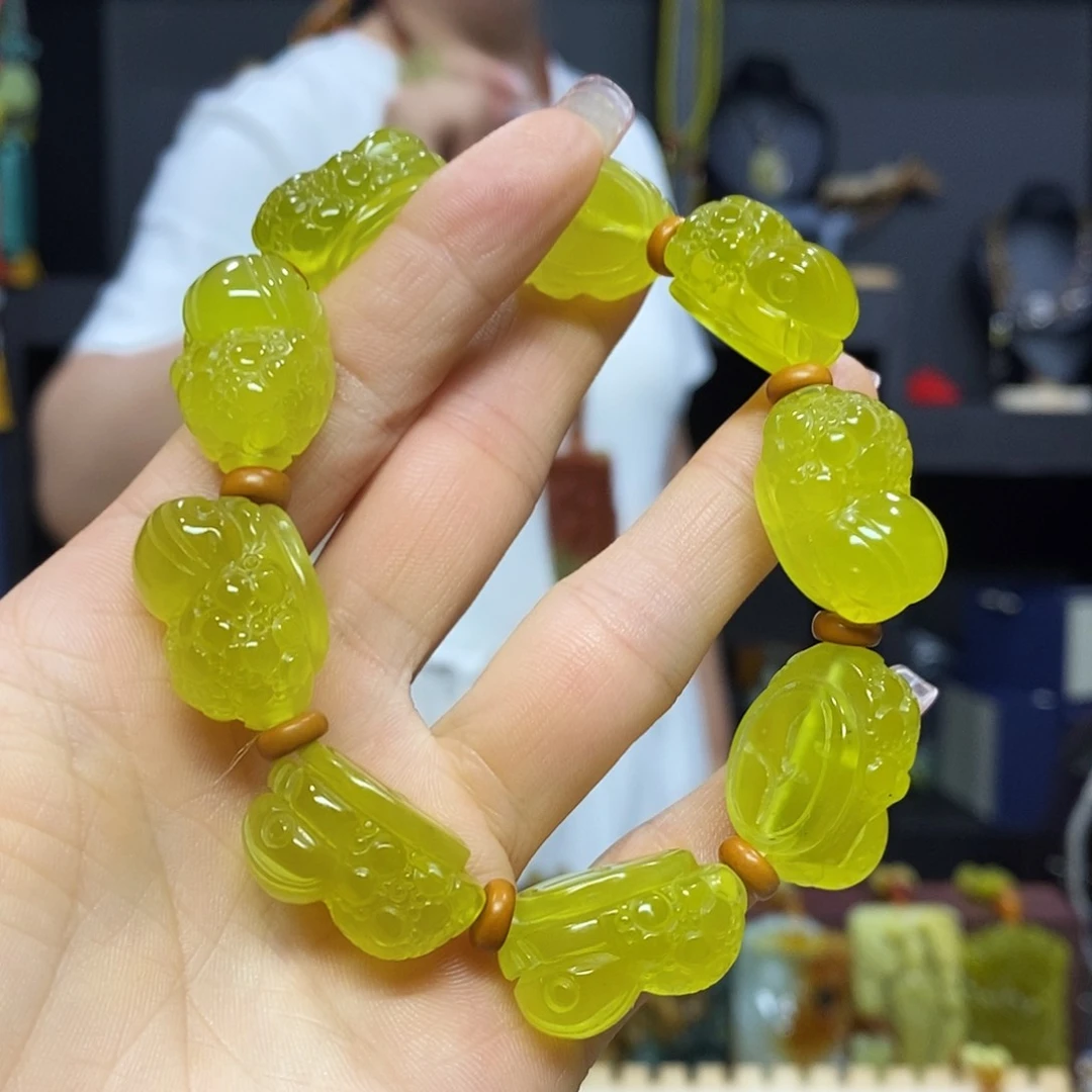 岫玉未镶嵌挂件手链