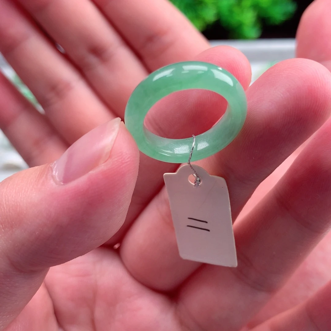 未镶嵌戒指翡翠天然