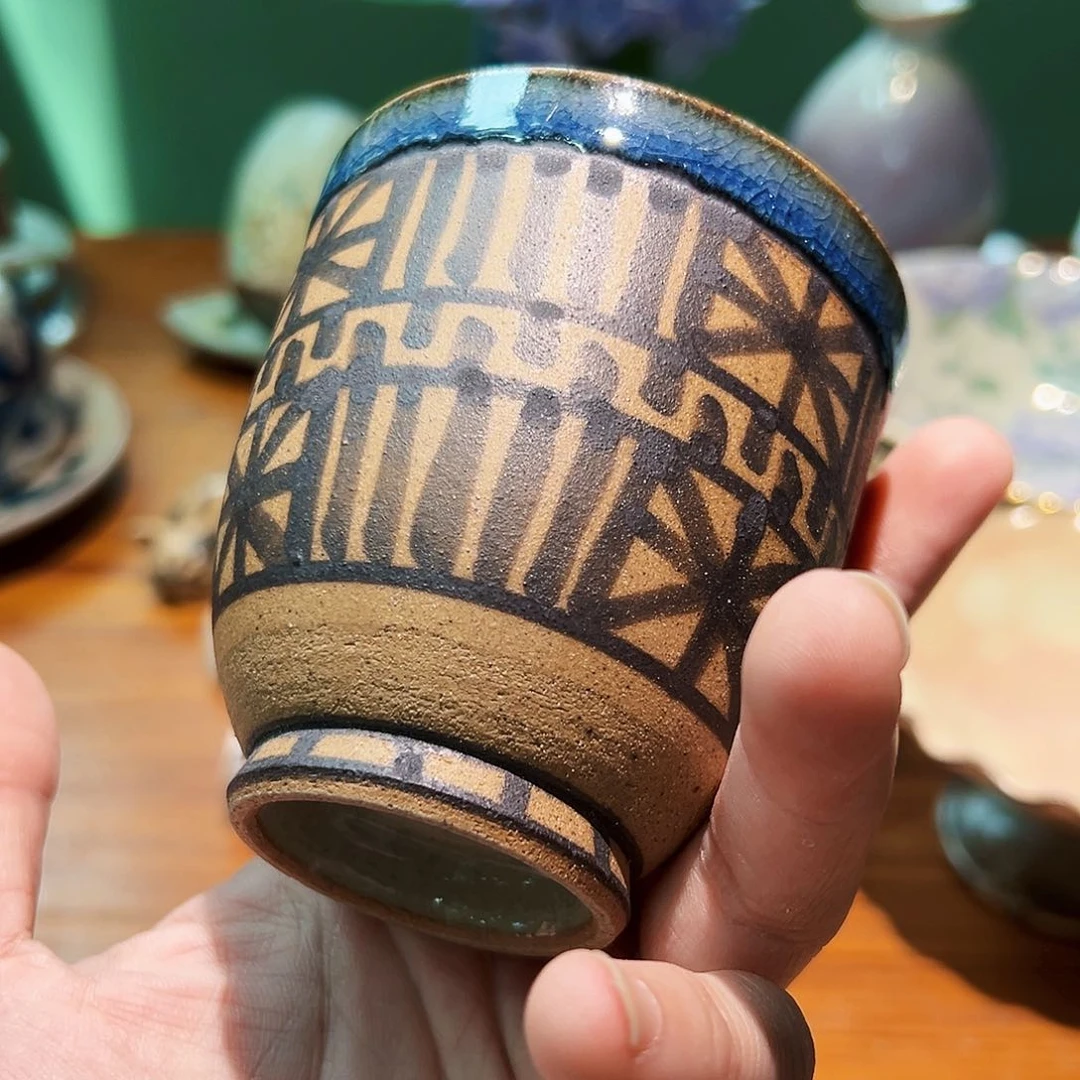 咖啡杯和茶杯是很配噢