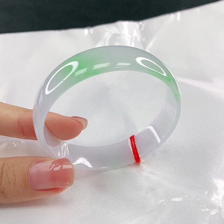 翡翠未镶嵌手镯圈51，05055