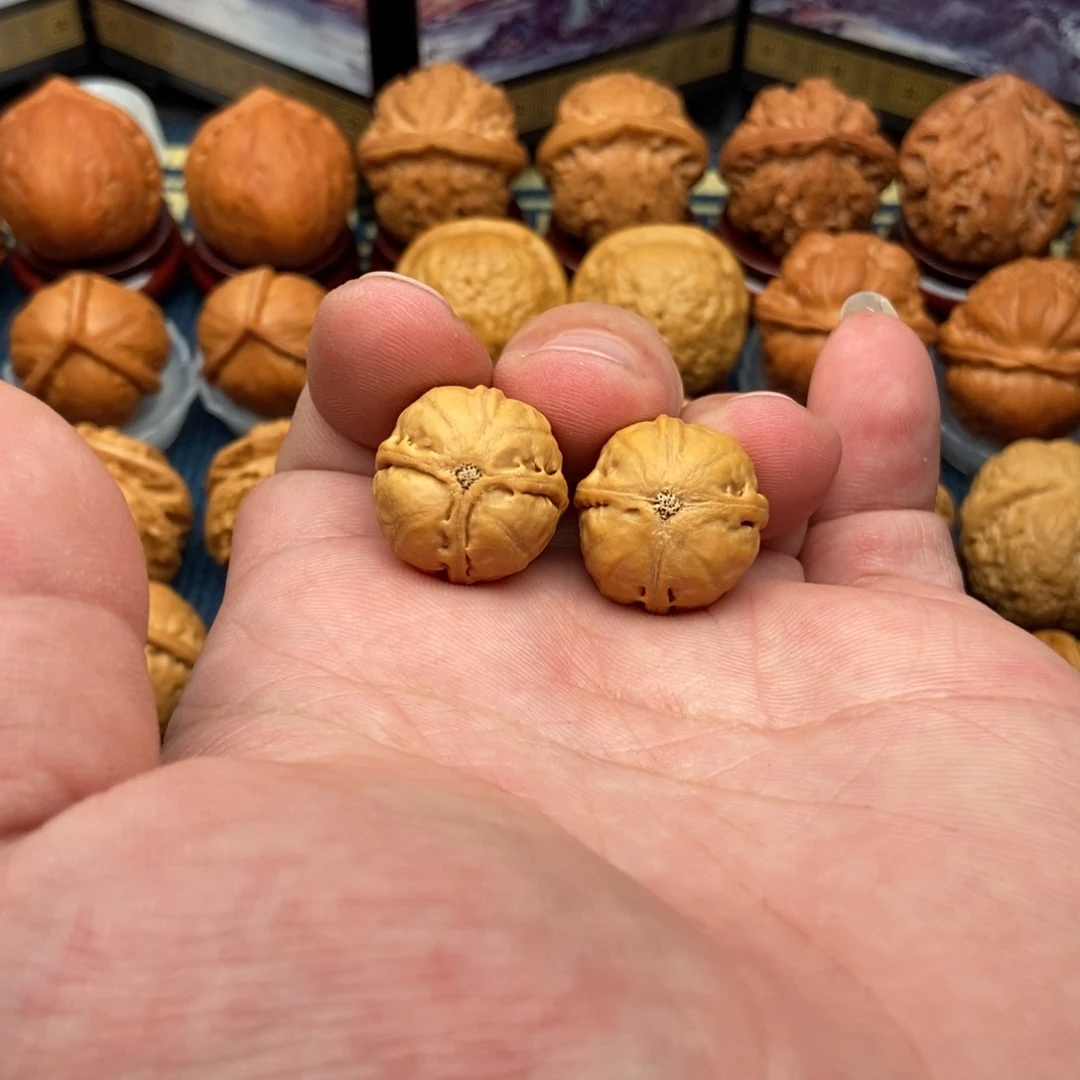 文玩核桃把件王*四棱