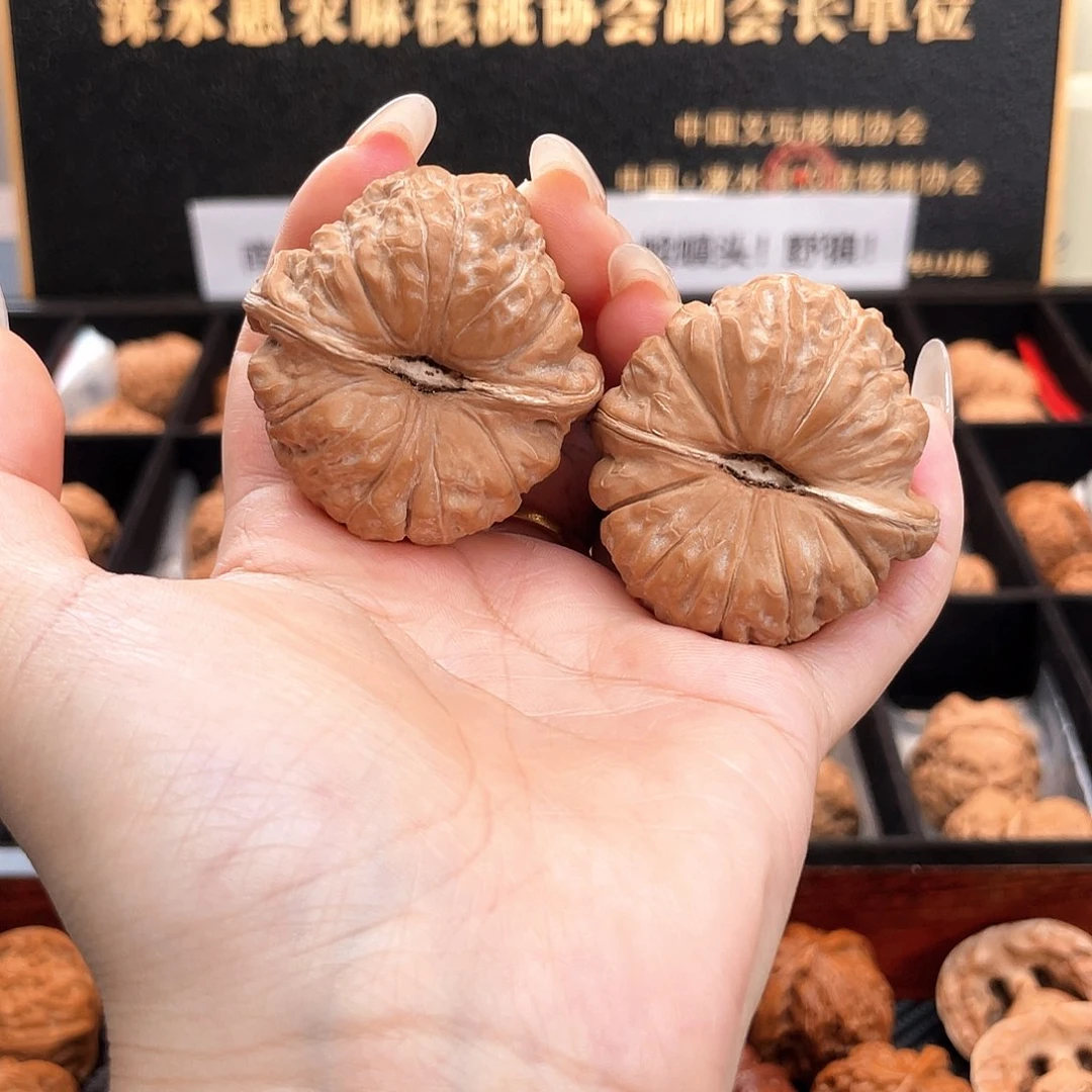 把件文玩核桃43南瓜全品一字深凹底蝴蝶肩，开播福利4306