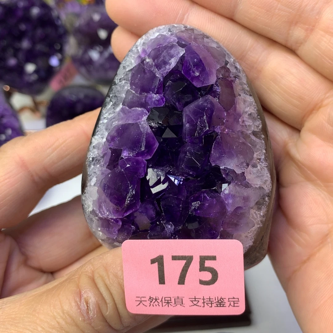 紫晶大型摆件（非配饰）未镶嵌