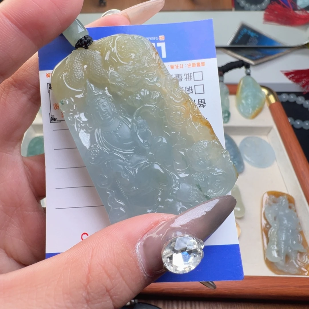 佛***翡翠未镶嵌颈饰缅甸翡翠