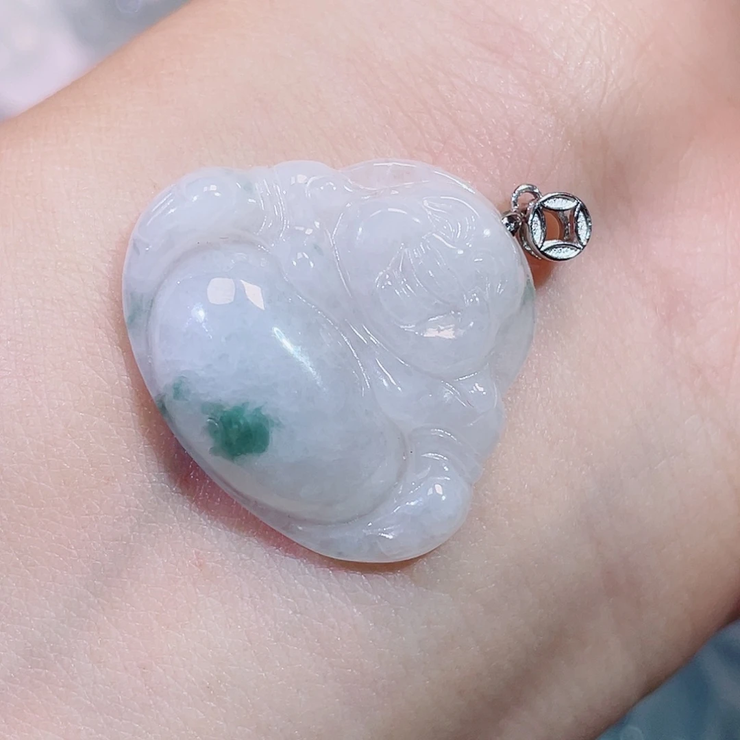 翡翠未镶嵌颈饰佛公