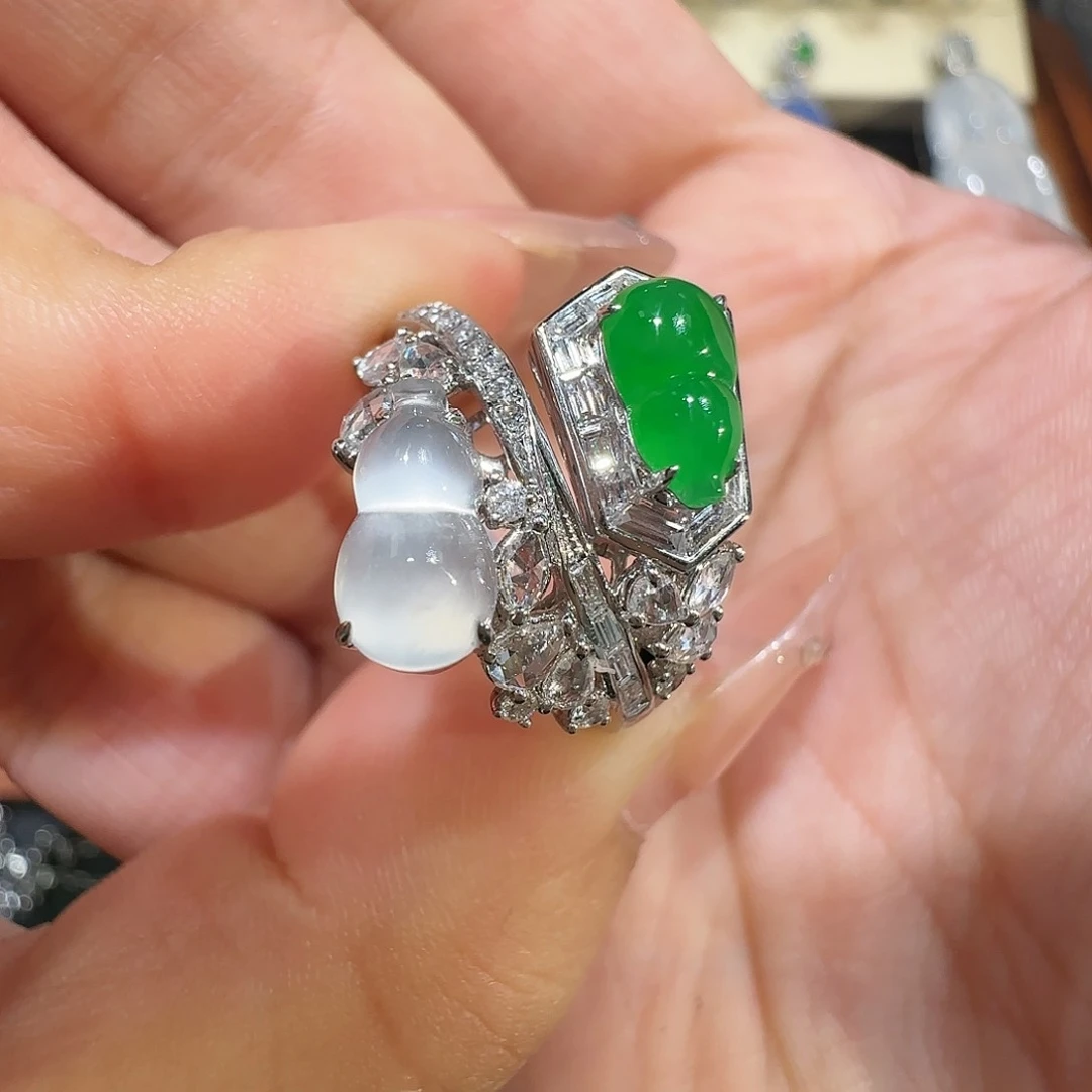 【闪购商品】18K金镶嵌戒指翡翠