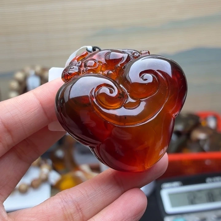 琥珀未镶嵌珠宝奇石血珀如意貔貅（干放