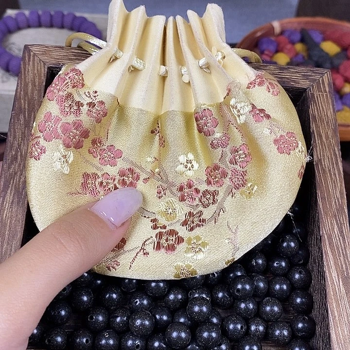 0.8降真香瑕疵珠约45g