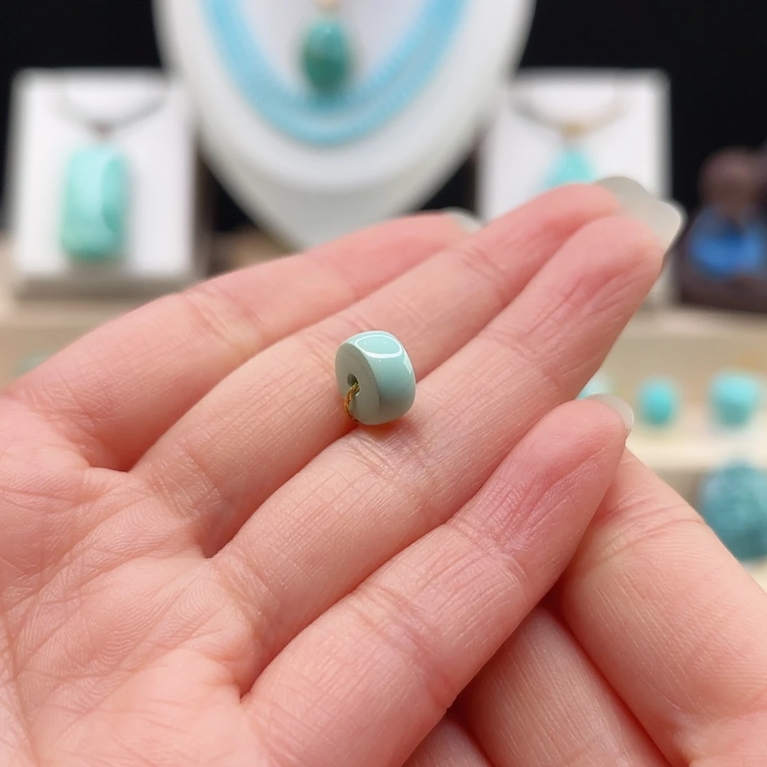 绿松石配饰未镶嵌绿**艺