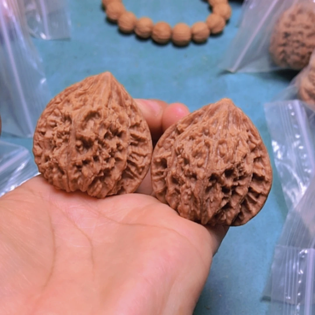 【闪购商品】核桃摆件40流星雨修尖