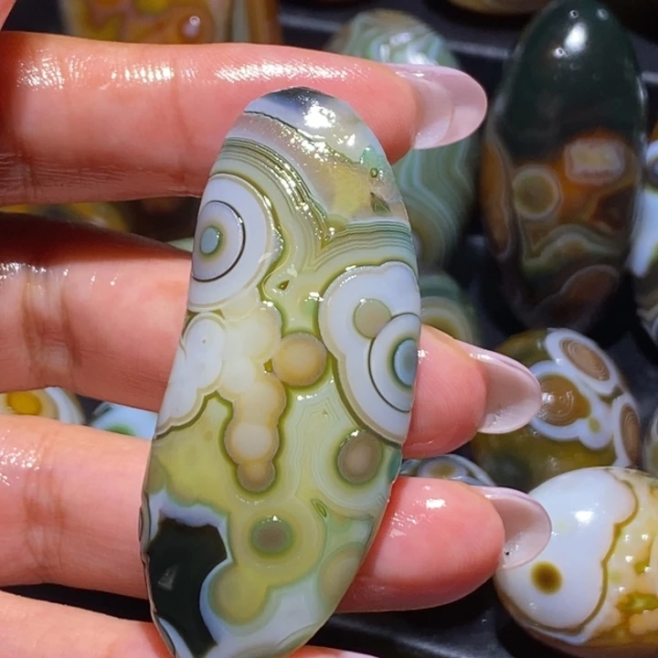 玛瑙/玉髓未镶嵌珠宝奇石105