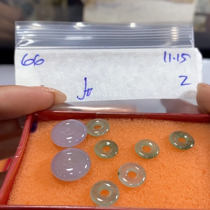 L***y定制翡翠未镶嵌不退