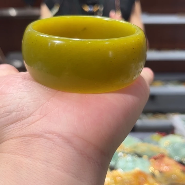 岫玉未镶嵌毛衣链