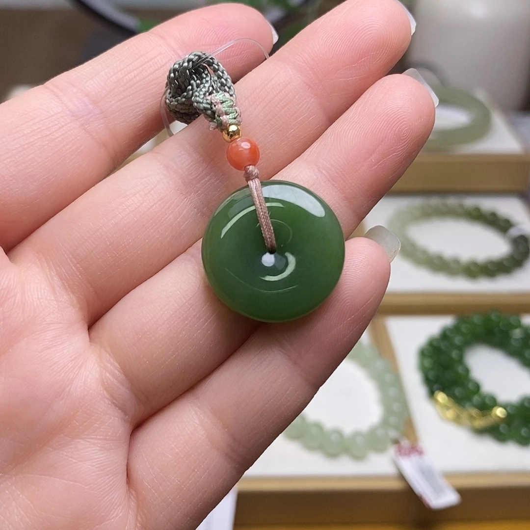 和田玉未镶嵌颈饰jx