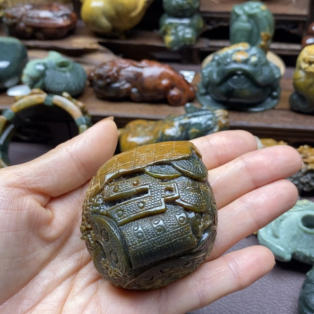 未镶嵌岫岩河磨玉（透闪石质玉）把件风****2