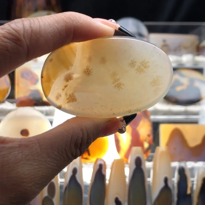 玛瑙/玉髓颈饰未镶嵌138