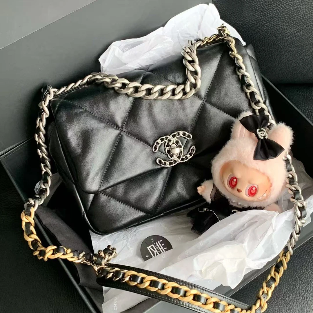 99新 Chanel/香奈儿 黑银中号19bag包 30cm 16865649