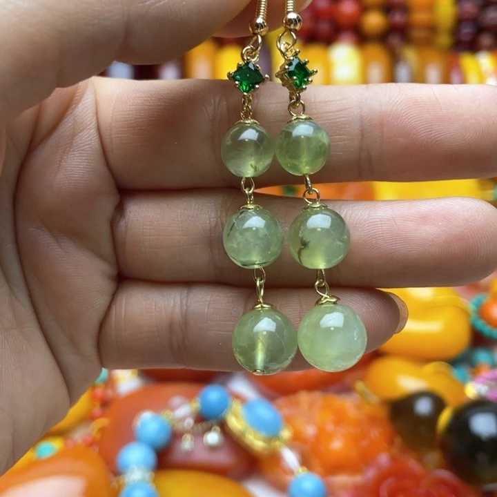 树脂制品17号绿色耳坠