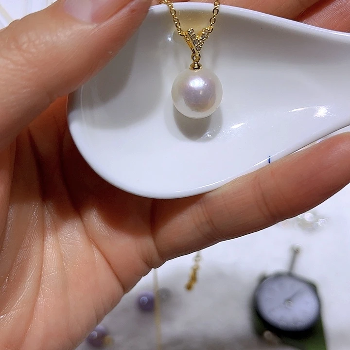 淡水珍珠白珠金色v扣银S925镶嵌