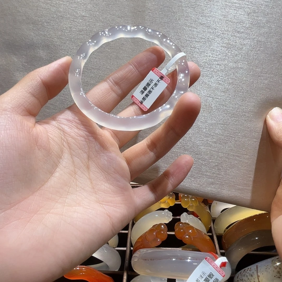 玛瑙/玉髓未镶嵌手镯