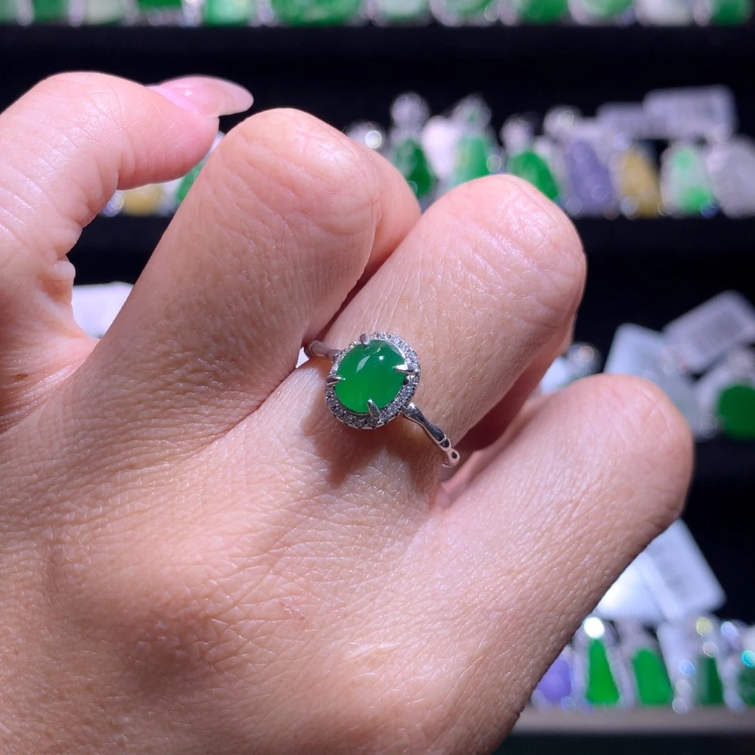 【闪购商品】银S925镶嵌戒指翡翠