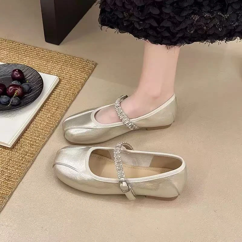 8889法式巨好看平底银色单鞋女士新款夏配裙子玛丽珍鞋芭蕾晚