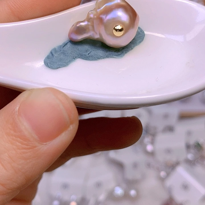 淡水珍珠颈饰合金