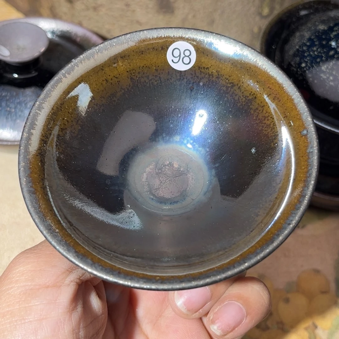 茶盏义兴龙窑坚持真柴烧