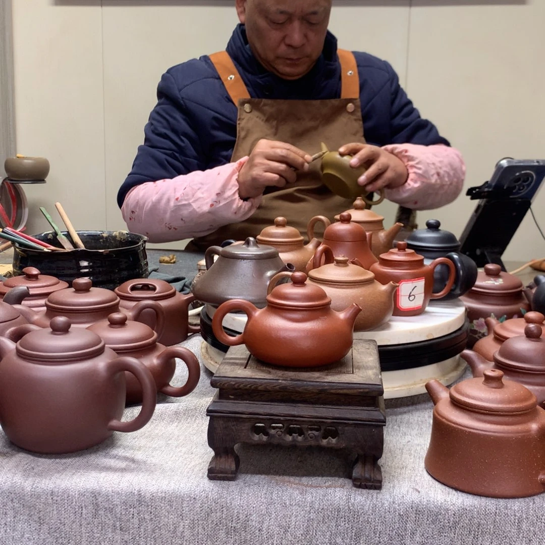 茶壶朱泥容天100 C半手工制作