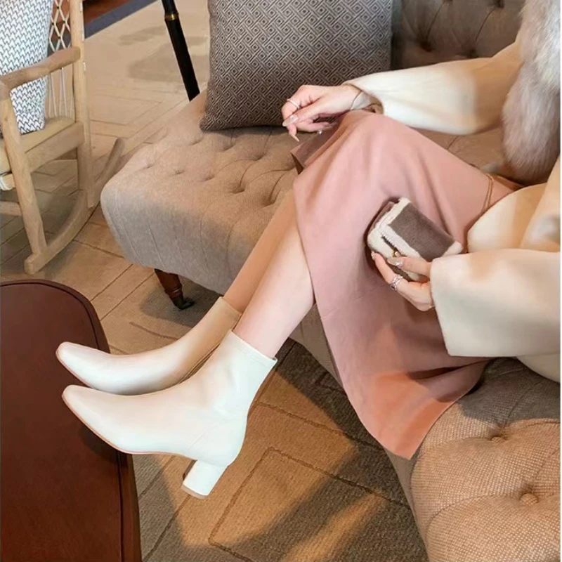 葡萄妈同款真皮弹力短靴法式侧拉链瘦瘦靴子马丁靴女5cm秋冬时尚