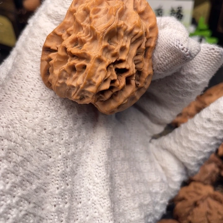 8***6核桃42尺秦岭野生福禄单只