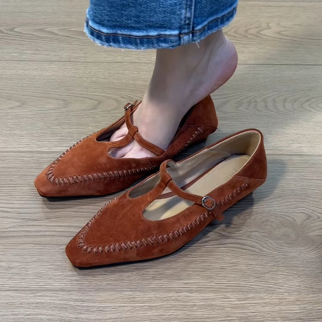 2025年秋季新款小众设计优雅气质舒适简约复古浅口低跟编织小单鞋