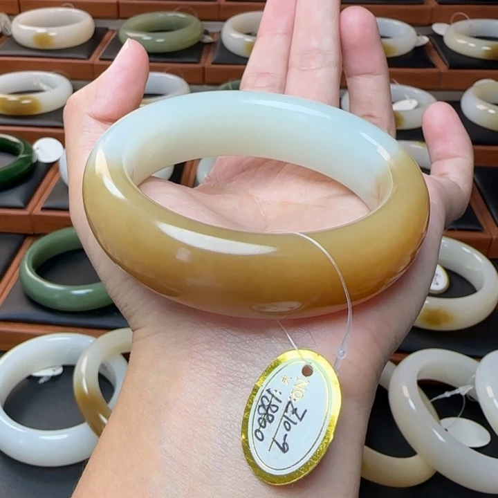 和田玉未镶嵌手镯浓糖白58.8上新