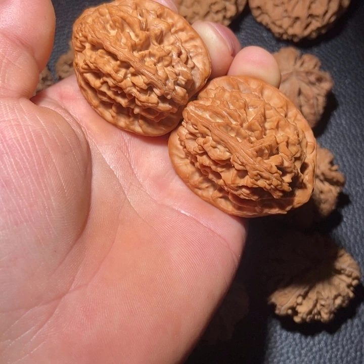 五***东吊坠文玩核桃秦岭野生文玩核桃