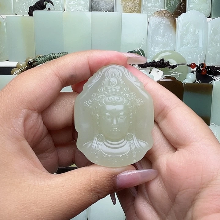 颈饰未镶嵌和田玉